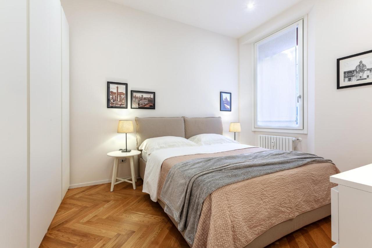 Bologna Piazza del Nettuno Apartment Esterno foto